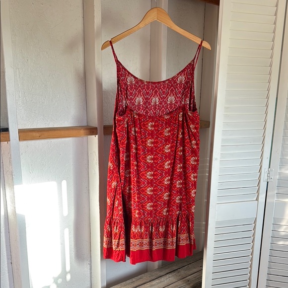 Red Sleeveless Spaghetti Strap Sundress - Picture 6 of 11
